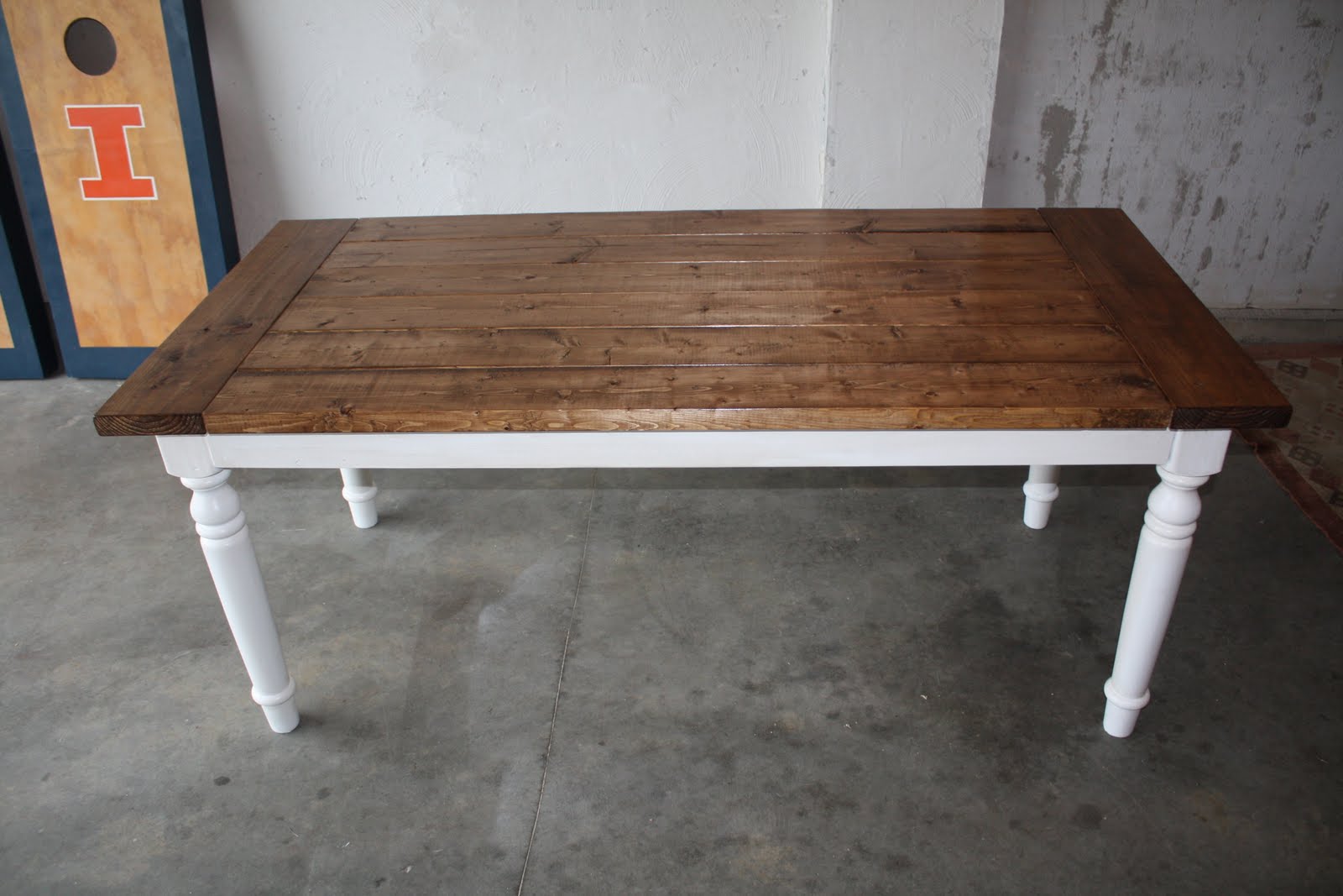 And now: presenting my hand-made Rustic Farm House Table!