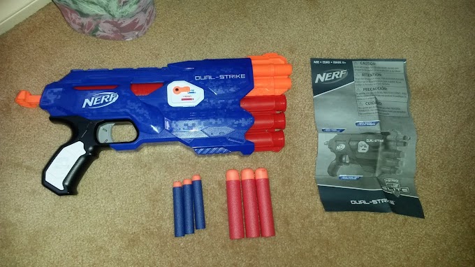 Review: Nerf Elite Dual-Strike (grey trigger)