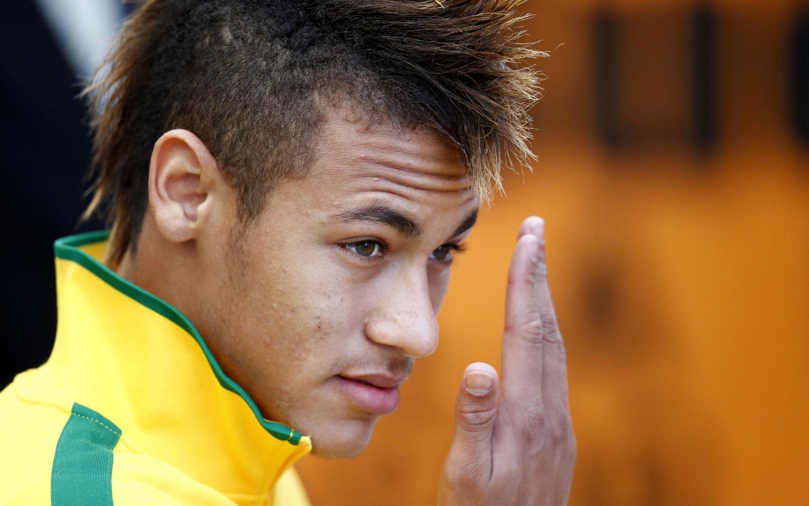 View Neymar Cool Hairstyle wallpaper | Download Neymar Cool Hairstyle ...
