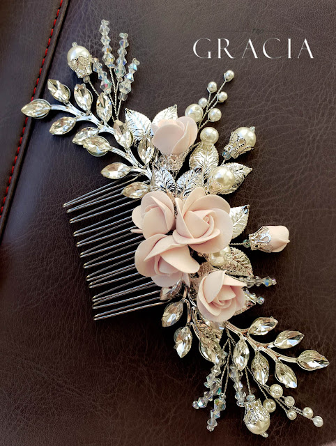 blush hair comb