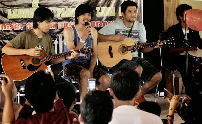 Chord Gitar Dan Lirik Lagu Sheila On 7 - Lapang Dada
