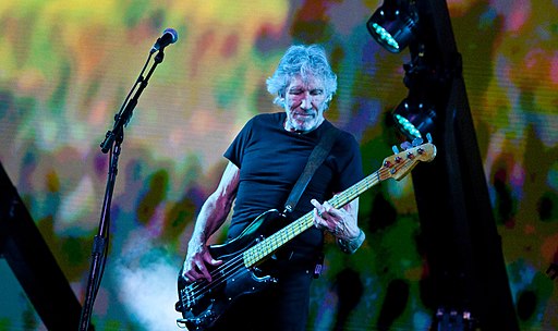 Roger Waters New Version of "Comfortably Numb"