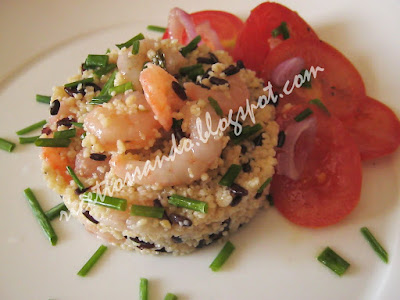 Taboulè di cous cous con riso venere e gamberetti ricetta piatto freddo