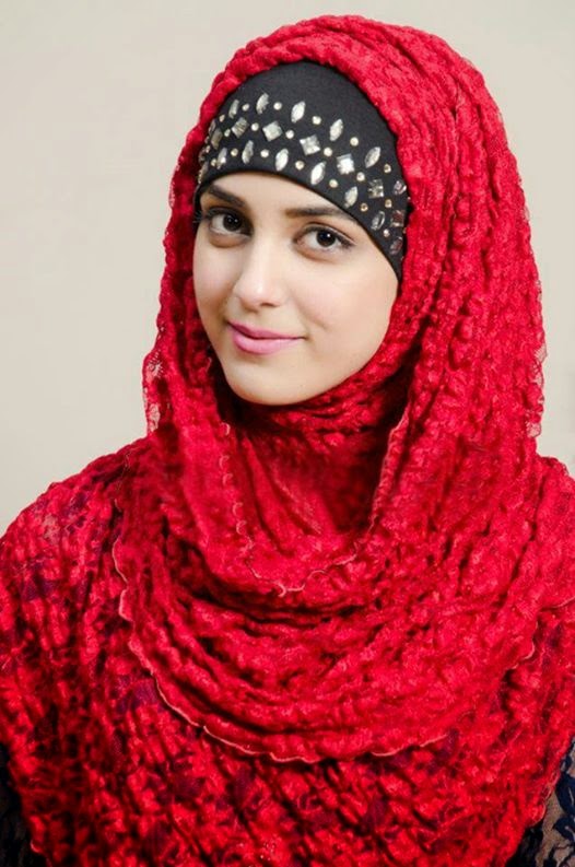 Maya Ali Latest Hijab Beautiful Pictures - World Business
