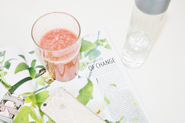 Katherine Penney Chic Today In Pictures Smoothie Healthy Magazine Vogue