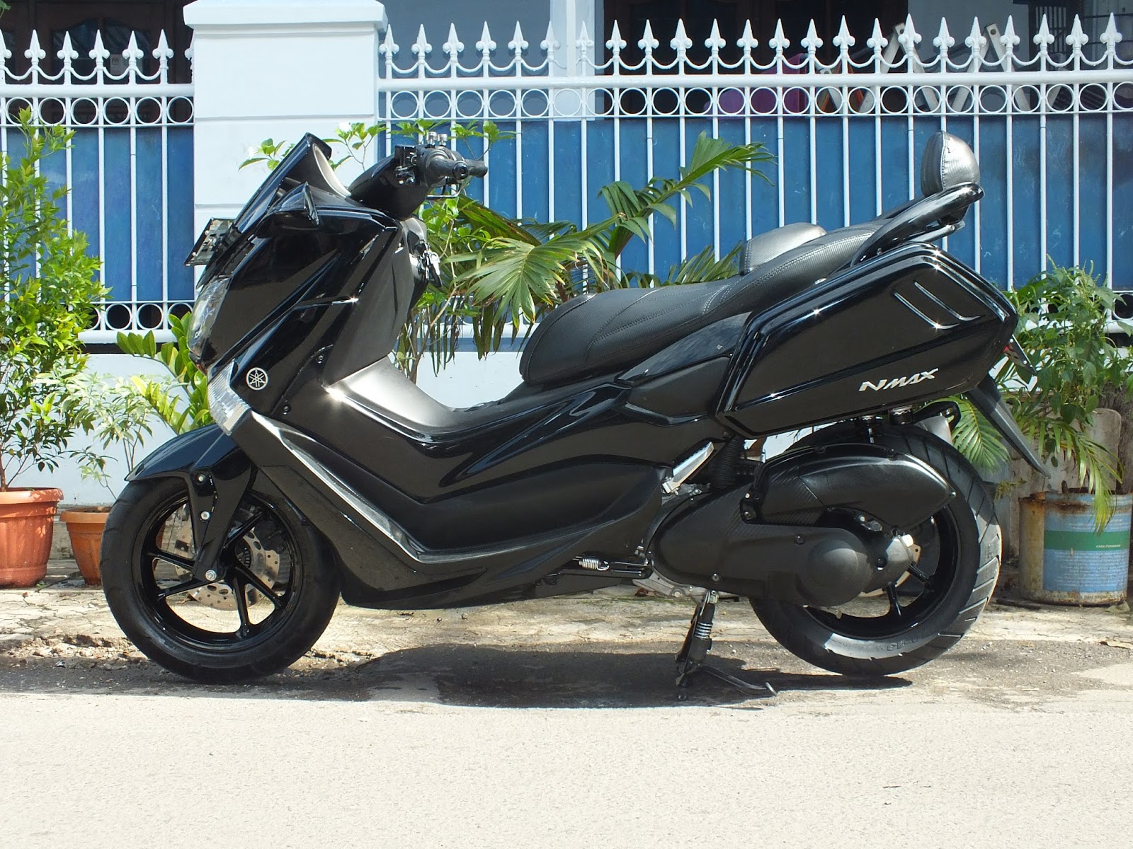 59 Modifikasi Yamaha Nmax Hitam Modifikasi Yamah NMAX