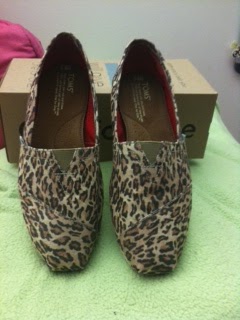 Cheetah Print Toms Shoes on My Favorite Thing About Toms Shoes Is Their Mission One For One The