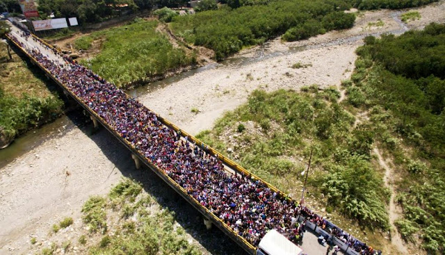 Nada detiene el éxodo de venezolanos por la frontera