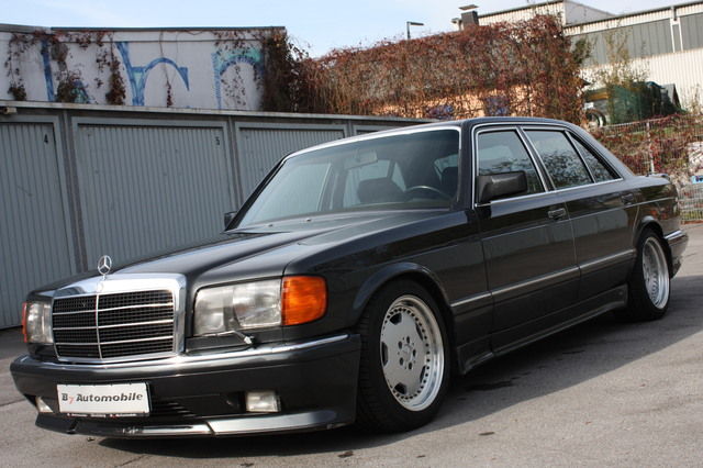 1989 MercedesBenz 560SEL