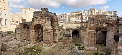 Plaza Sant Oronzo, Anfiteatro Romano.