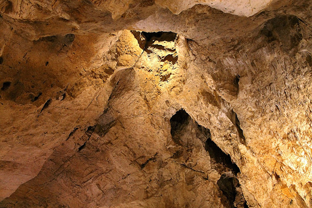 Carlsbad Caverns National Park New Mexico caves geology reef spelunking explore travel trip copyright rocdoctravel.com