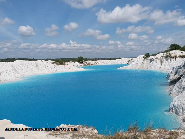 [http://FindWisata.blogspot.com] Danau Kaolin, Objek Wisata Danau Bersalju Ala Indonesia