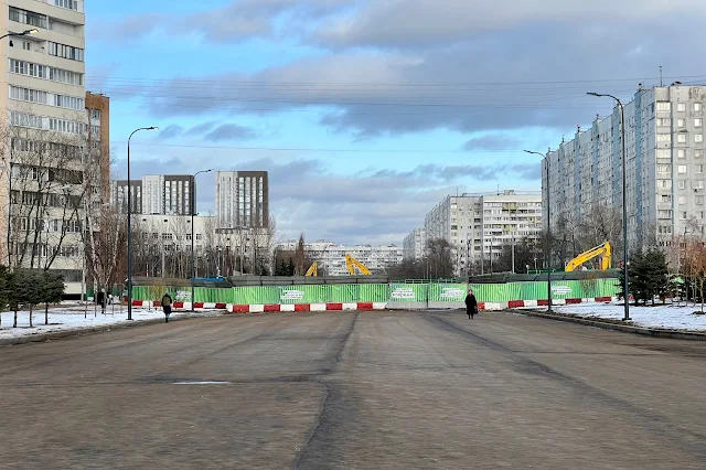 Коломенская улица, строительная площадка станции метро Кленовый бульвар Бирюлёвской линии