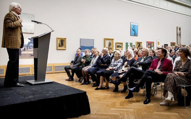 Princess Beatrix attended the opening of an exhibition in The Hague marking the 175th anniversary of the Pulchri Studio,