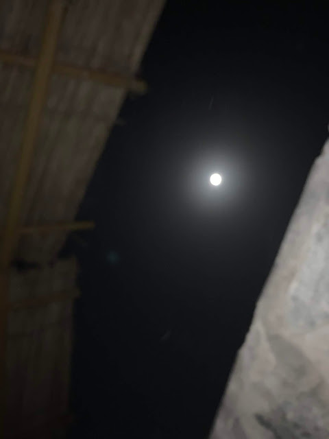 Full moon in Hatta