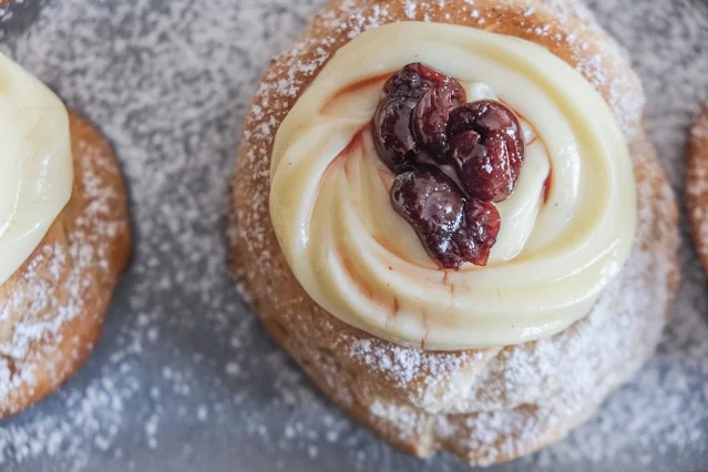 Zeppola di S. Giuseppe cotta al forno