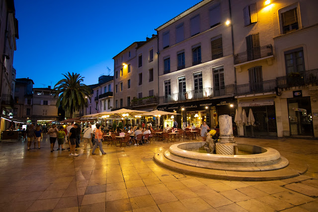 Nimes di notte