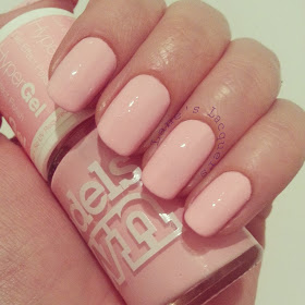 models-own-hypergel-pink-veneer-swatch-nails