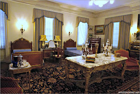 Camas en el Dormitorio de los Monroe de la Mansión Rosecliff, Newport