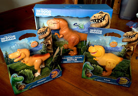 tomy extra large nash figure t-rex 