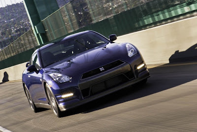 2012 Nissan GT-R Action