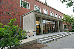 Lamont Library, Campus Principal de la Universidad de Harvard