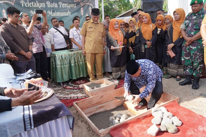 Gubernur Mahyeldi Bantu Pembangunan Masjid Maimunah Cimparuah Rp 50 Juta