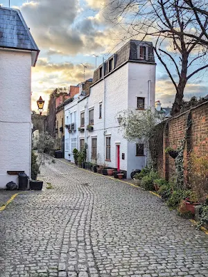 Things to do in South Kensington London: Photograph Kynance Mews