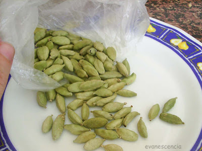 semillas de cardamomo