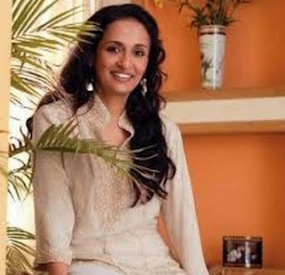Swaroop Sampat Family Husband Son Daughter Father Mother Marriage Photos Biography Profile.