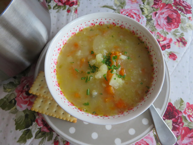 Simple Scottish Tattie Soup