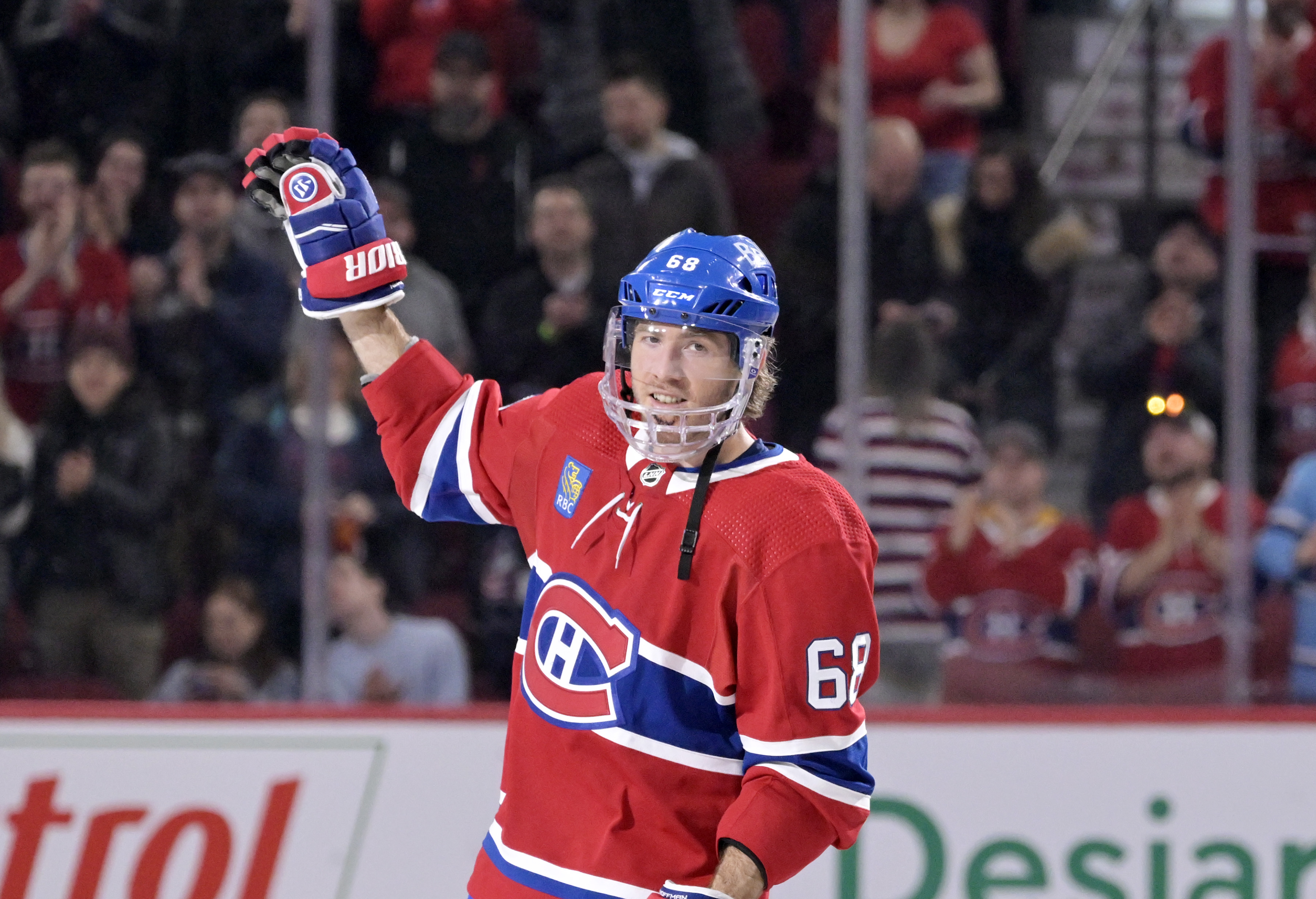 Montreal Canadiens left wing Mike Hoffman against the San Jose