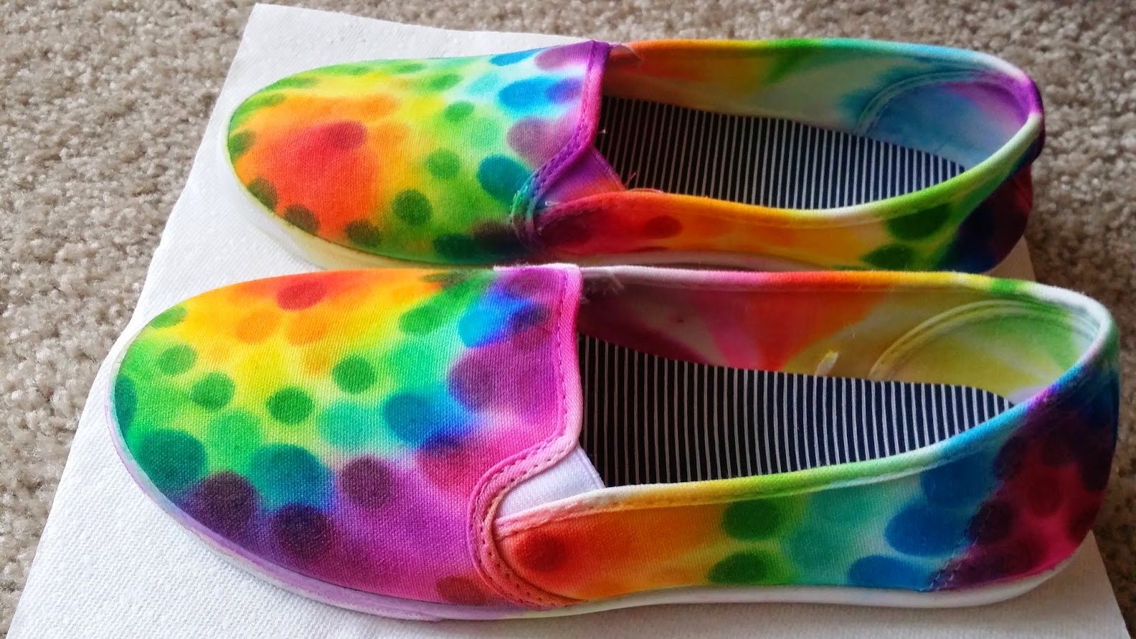 Made In Michigan DIY Tie Dye Shoes (with Sharpies!)