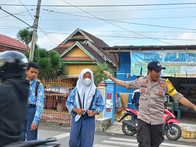 Antisipasi Gangguan Di Jalan Raya, Polsek Dompu Laksanakan Rawan Pagi