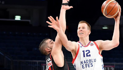 Brock Motum - Anadolu Efes