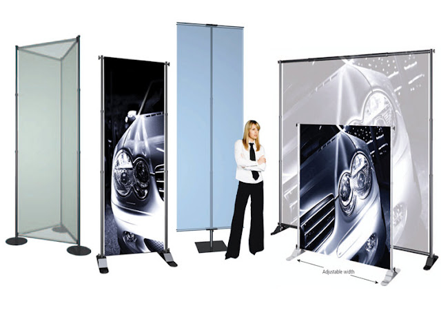 Banner Stand Outdoor2