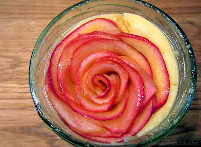 Apfelrose für Käsekuchen im Glas