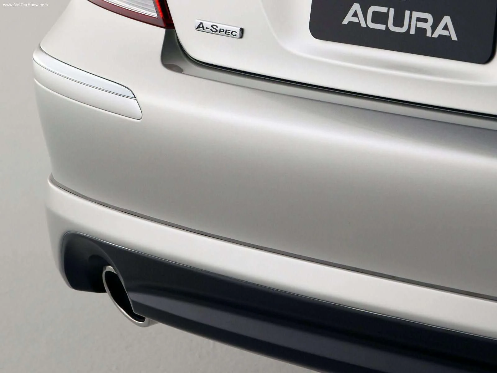 Hình ảnh xe ô tô Acura RL with ASPEC Performance Package 2005 & nội ngoại thất