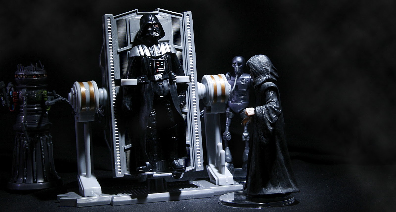 Darth Vader Talking Clapper – World of Mirth