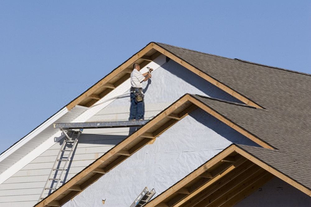 FACTORS TO CONSIDER BEFORE HIRING A SIDING CONTRACTOR