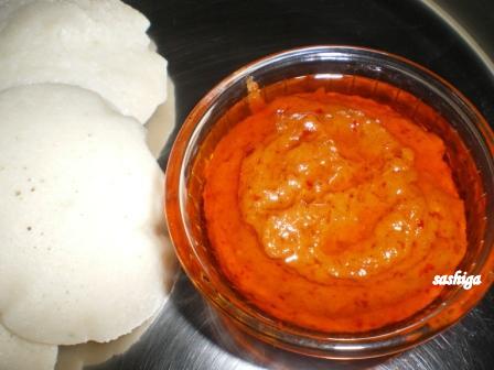 Garlic Smoked Tomato Chutney