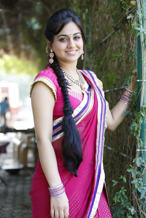aksha actress pics
