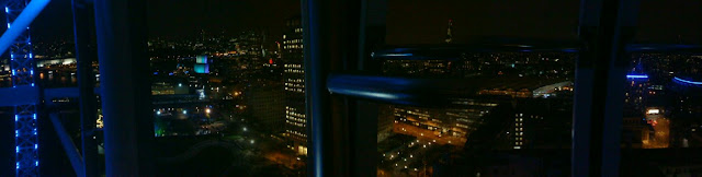 London Eye Panoramical Views by night      by E.V.Pita   Vistas panorámicas desde el London Eye      por E.V.Pita     http://nowlondonnews.blogspot.com/2012/05/london-eye-panoramical-views-by-night.html 