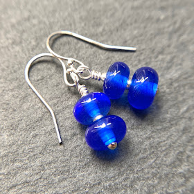 Handmade lampwork glass bead earrings by Laura Sparling made with CiM 2020.11.17 60203