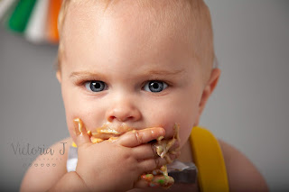 cake smash shrewsbury, shropshire photographer, baby photography, cake, first birthday photoshoot, photographer shrewsbury