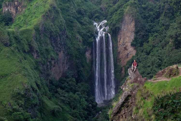 Daftar Air Terjun Terbaik di Sulawesi