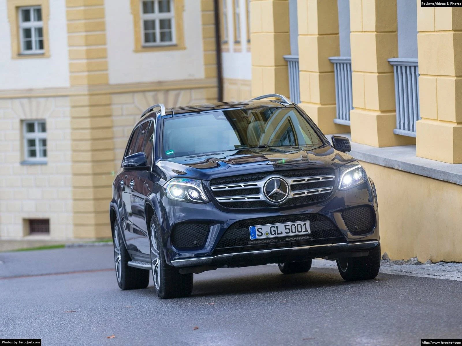 Hình ảnh xe ô tô Mercedes-Benz GLS 2017 & nội ngoại thất