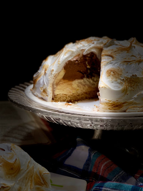 Tarta Alaska de helado y merengue