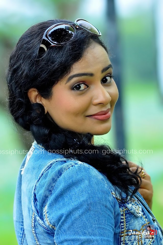 Umayangana wickramasinghe Hot Photo Shoot