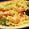 Shrimp Alfredo With Cream Cheese And Broccoli / Cream Cheese Alfredo Sauce Recipe Allrecipes - Saute the shrimp in the butter for 2 minutes in a pot over medium high heat.